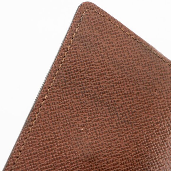 Louis Vuitton Monogram Canvas 6 Key Holder - Picture 10 of 14